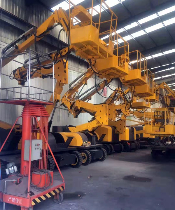 自行式曲臂高空作業平臺 自行式曲臂高空作業平臺