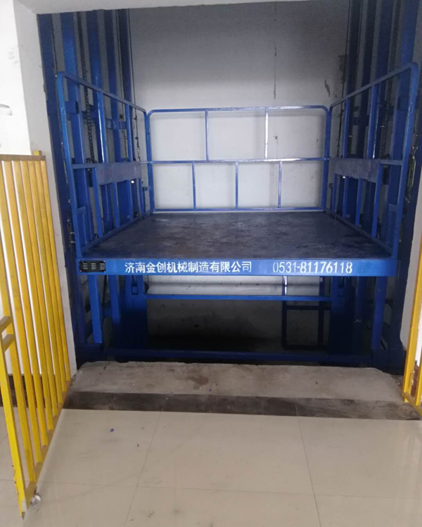 導(dǎo)軌式液壓升降平臺(tái) 導(dǎo)軌式液壓升降平臺(tái)